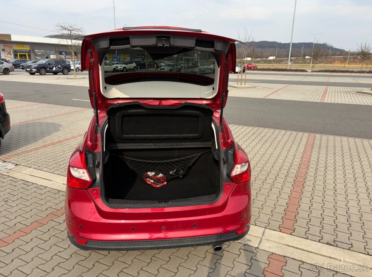 Ford Focus 1.6 EB 110kw TOP VÝBAVA - 16