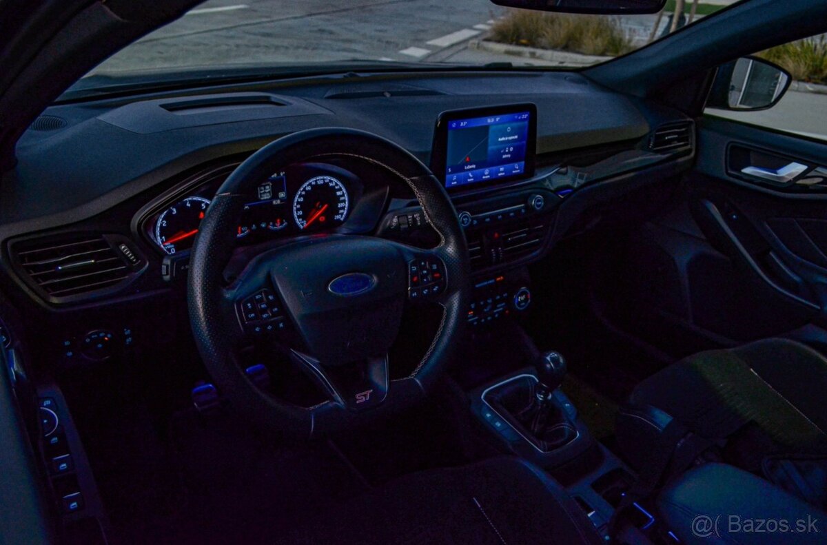 Ford Focus ST 2.3 - 16