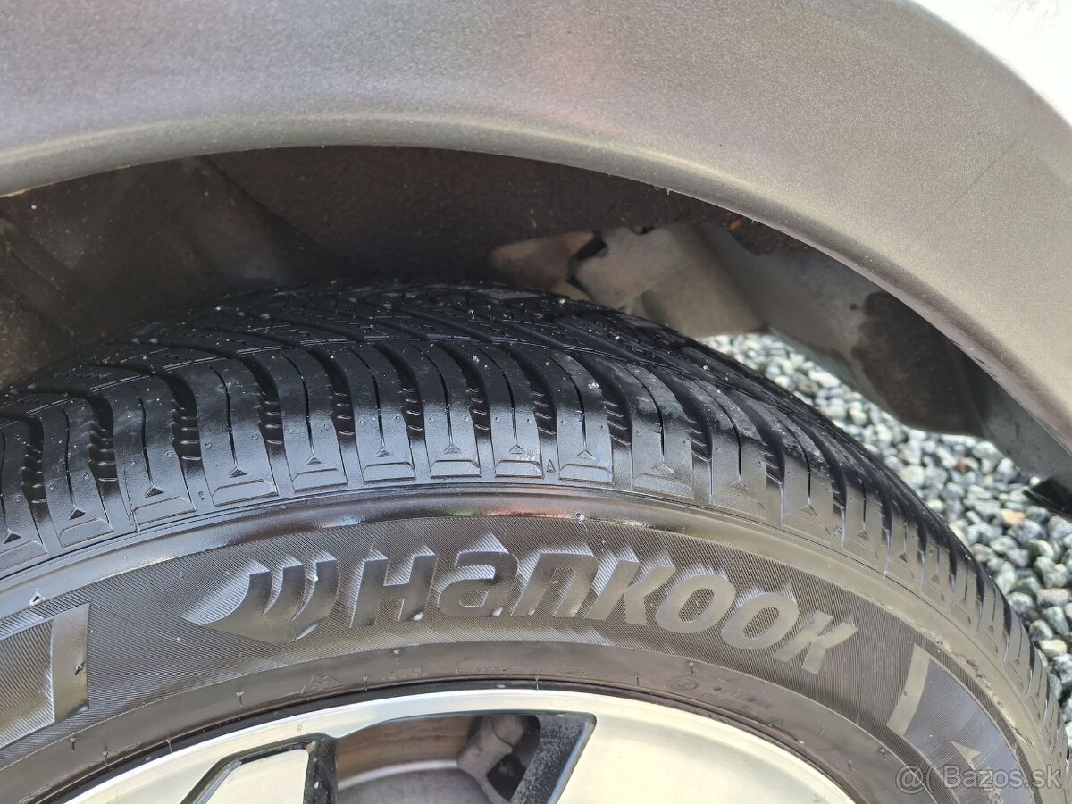 Honda CR-V, 1.6 i-DTEC, 4x4, automat, plná výbava Executive - 16