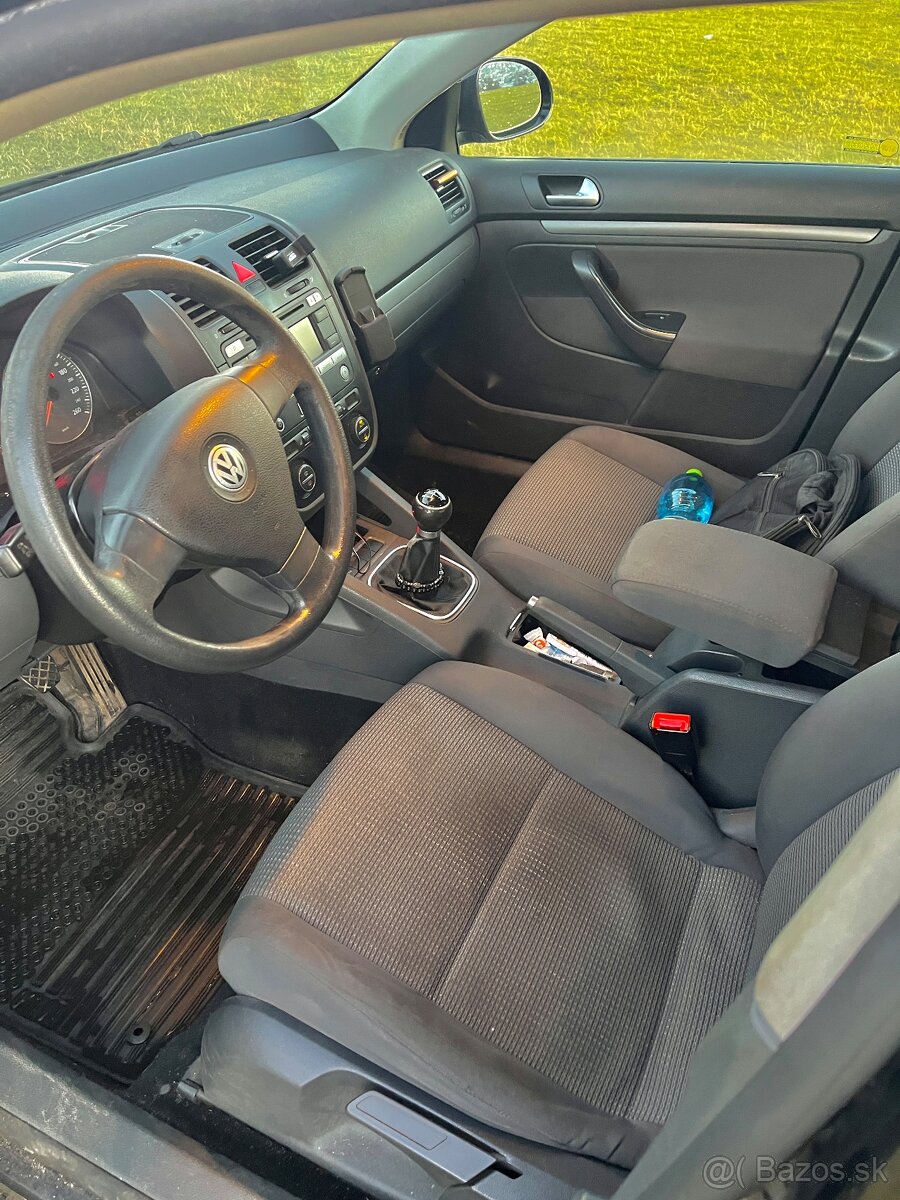 Predsm golf 5 combi 1,9 tdi 11/2008 - 16
