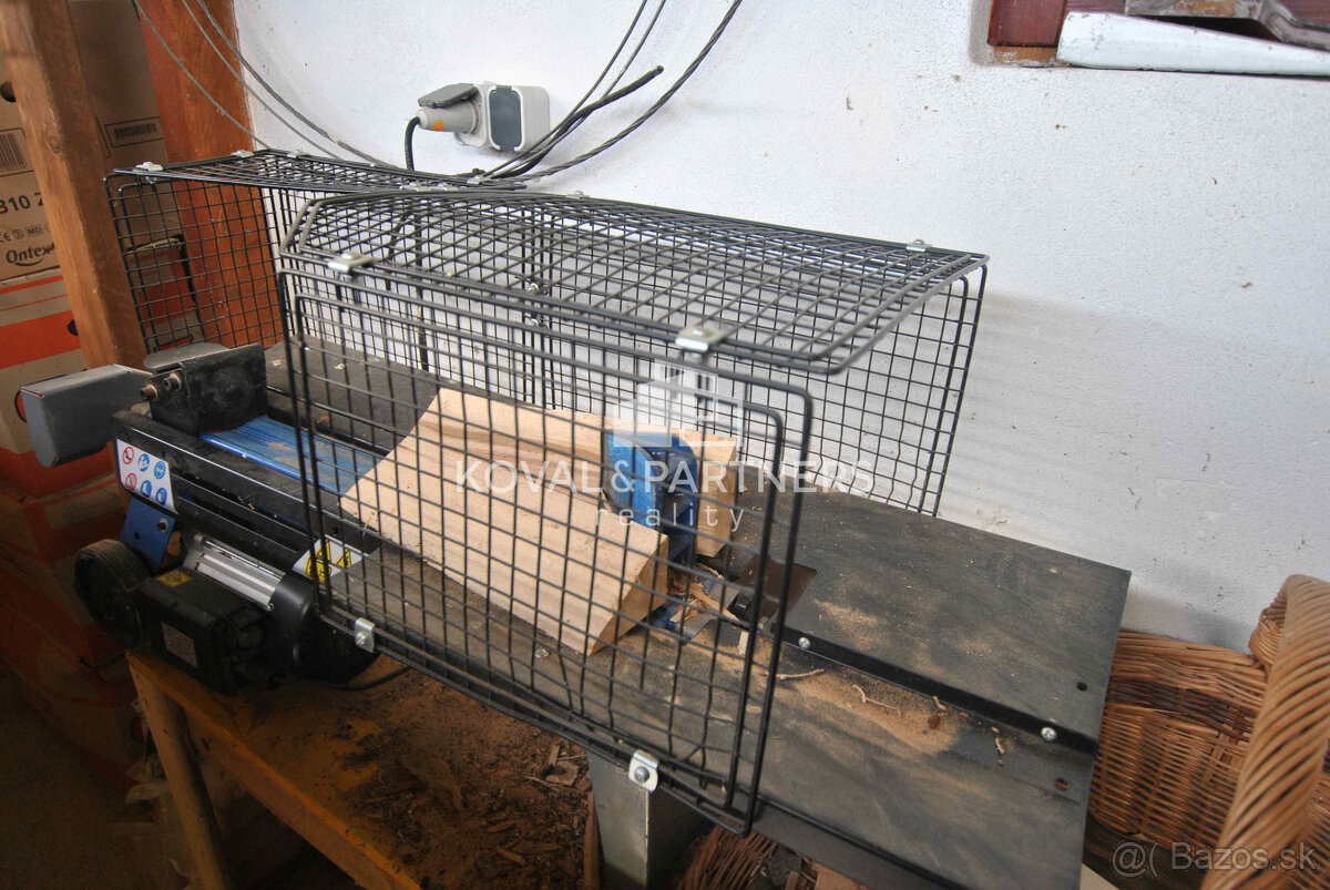 Koval & partners ponúka exkluzívne na predaj rodinný dom v o - 16