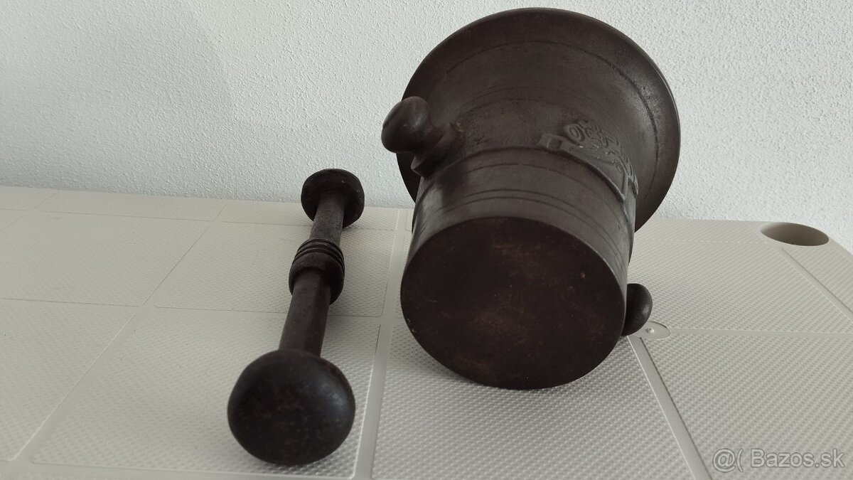 Starý válečný litinový mažiar s dělom a rokem 1914-1917 +tlo - 16