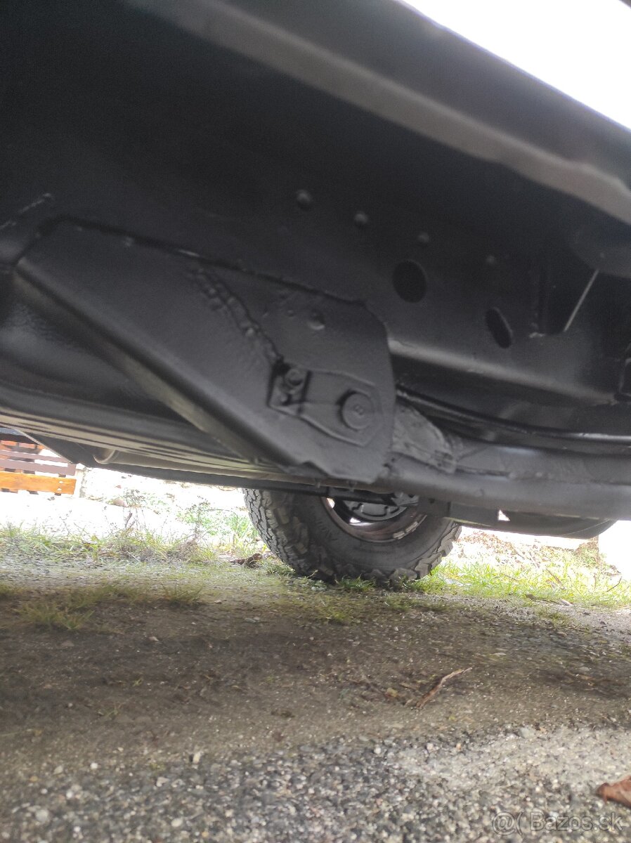 Mitsubishi Pajero Sport 2,5 85kw, r.v.2002 - 16