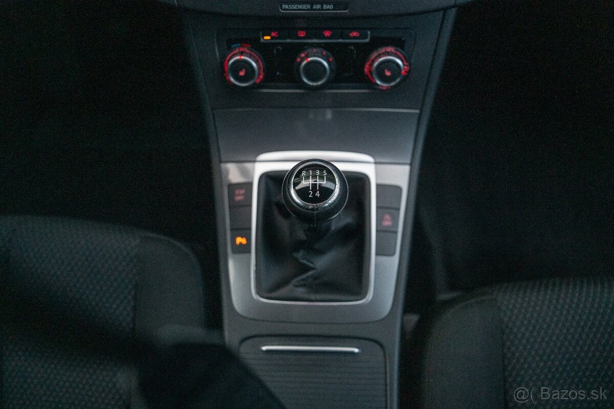 Volkswagen Passat Variant facelift 2010 - 16