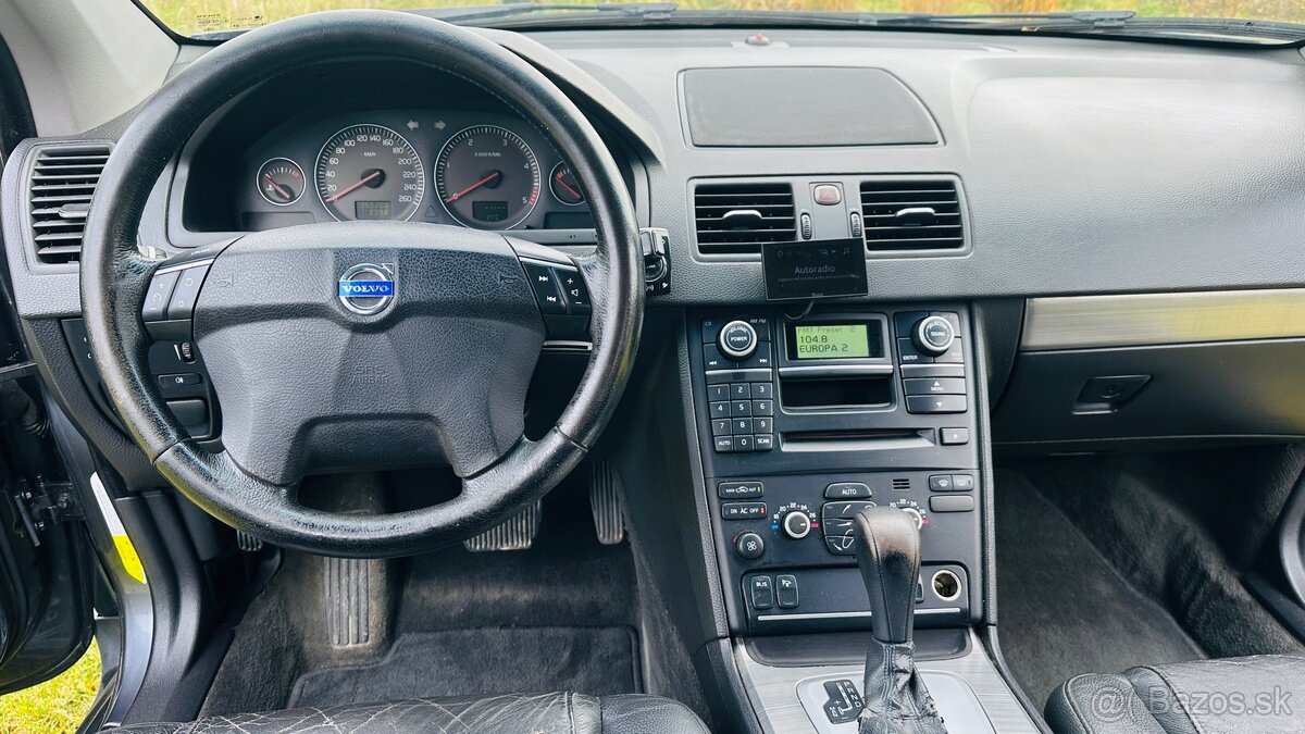 Volvo XC90 2.4 D 4x4 - 16