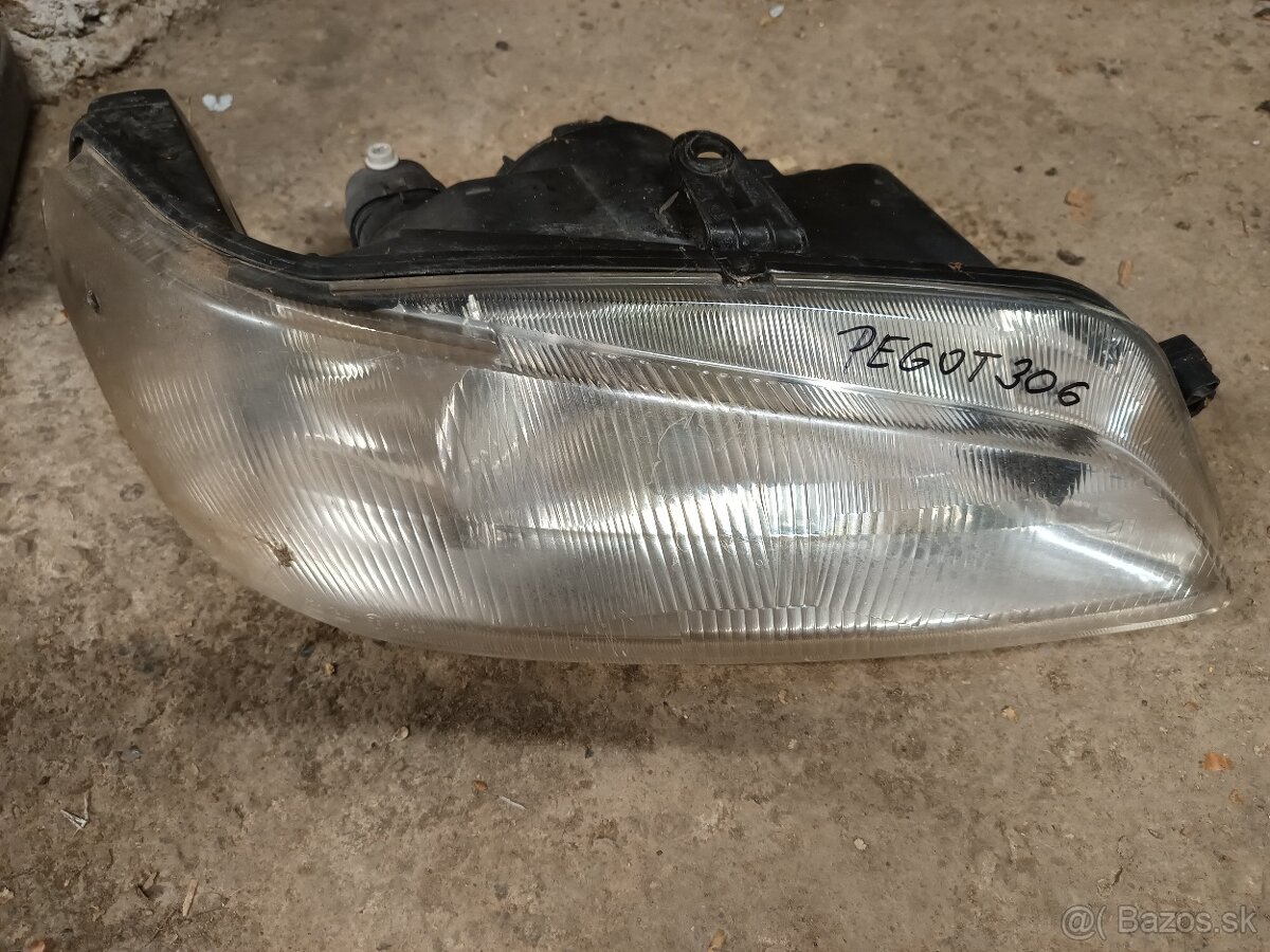 Predam náhradné diely na Peugeot 306 - 16