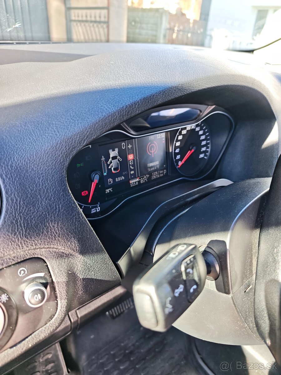 Ford Galaxy 2.0 TDCi 120kw 7miesne - 16