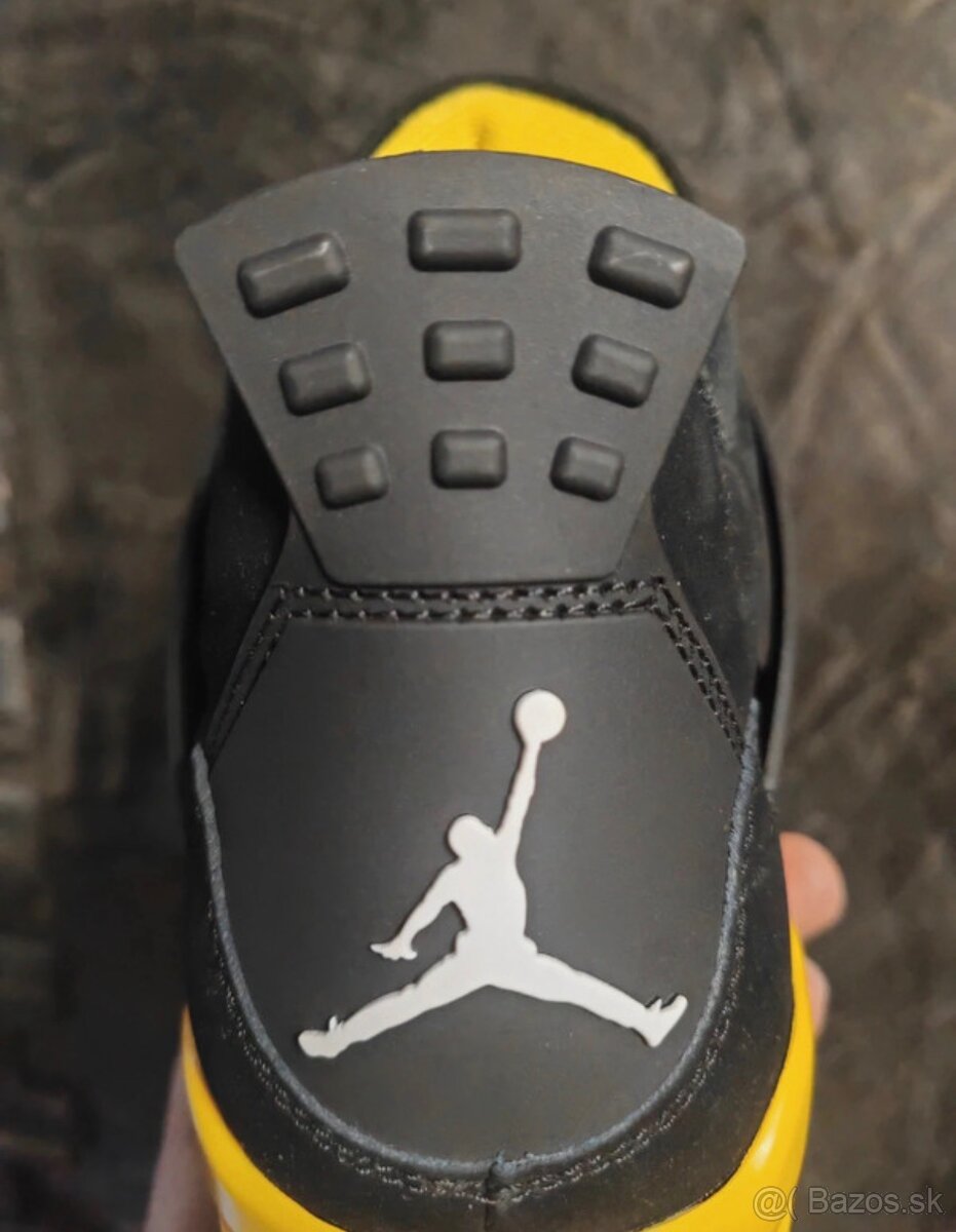 Jordan RETRO 4 Yellow - 16