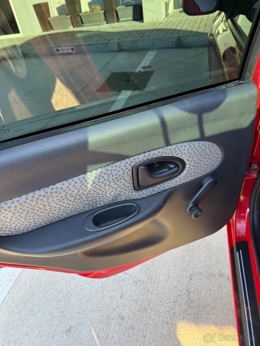 Renault Clio 1,2 43kw - 16