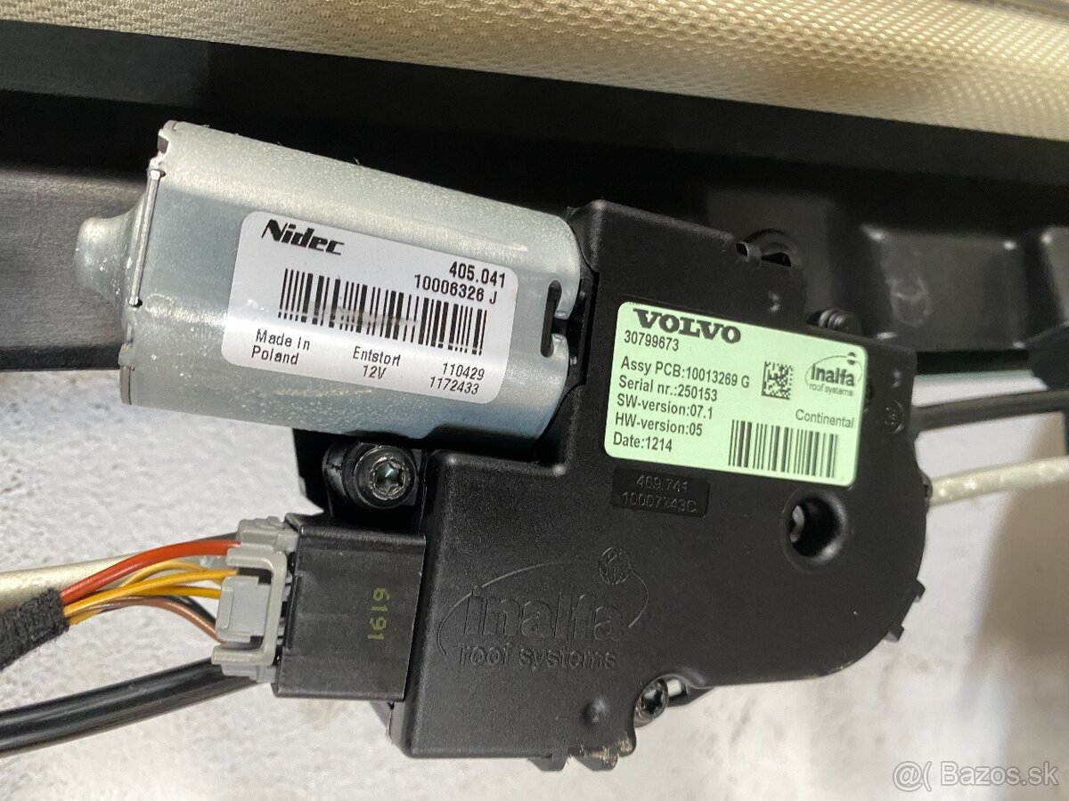 Rozpredam Volvo XC60 I 2,4d 2008-2016 - 16