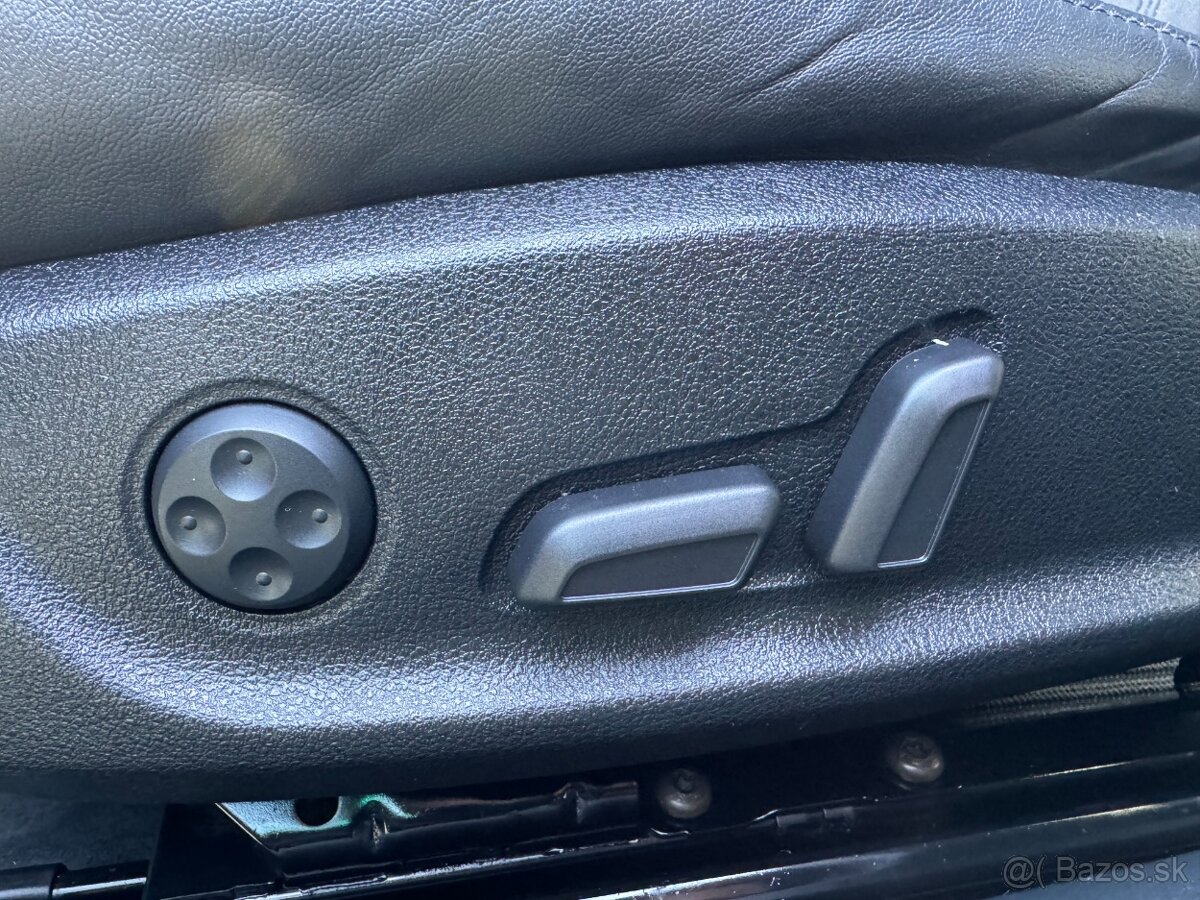 Audi A6 Allroad 3,0 TDI Quattro 180kW TOP - 16