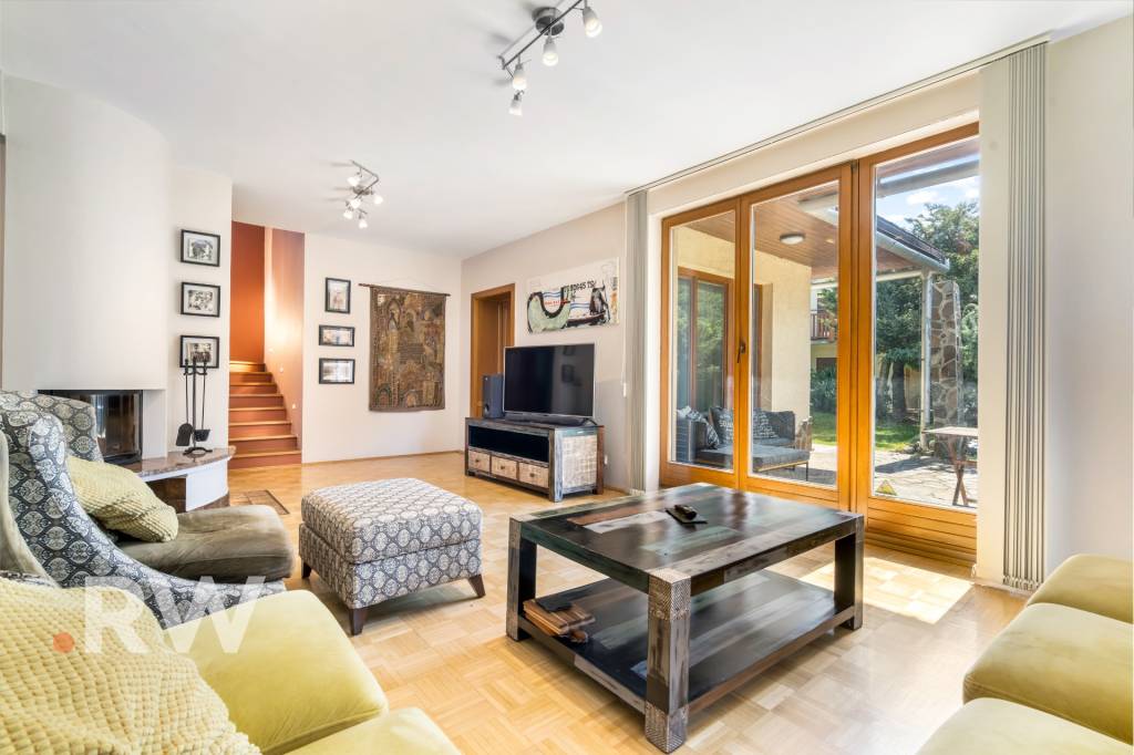 VEĽKORYSÝ - Bývanie pod lesom - Slepá ulička - 2322m2 pozemo - 16