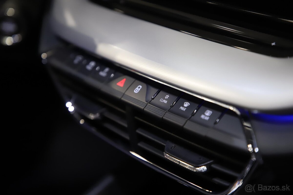 Škoda Octavia 4 iV Combi Style 1.4 TSI 150kW DSG automat - 16