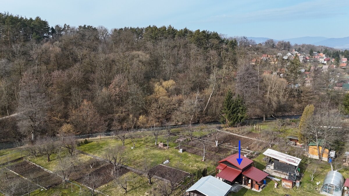 ZÁHRADNÁ CHATKA V LUTILE - 16