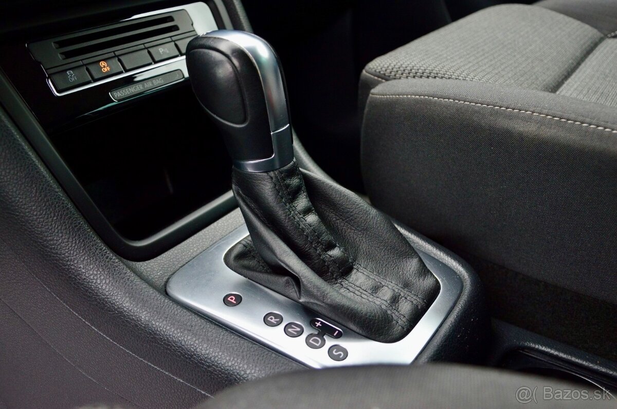 Volkswagen Sharan 2.0 TDI 150k Comfortline DSG --7 MIESTNE-- - 16