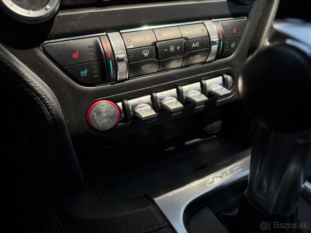 Ford Mustang 2.3 EcoBoost A/T - 16
