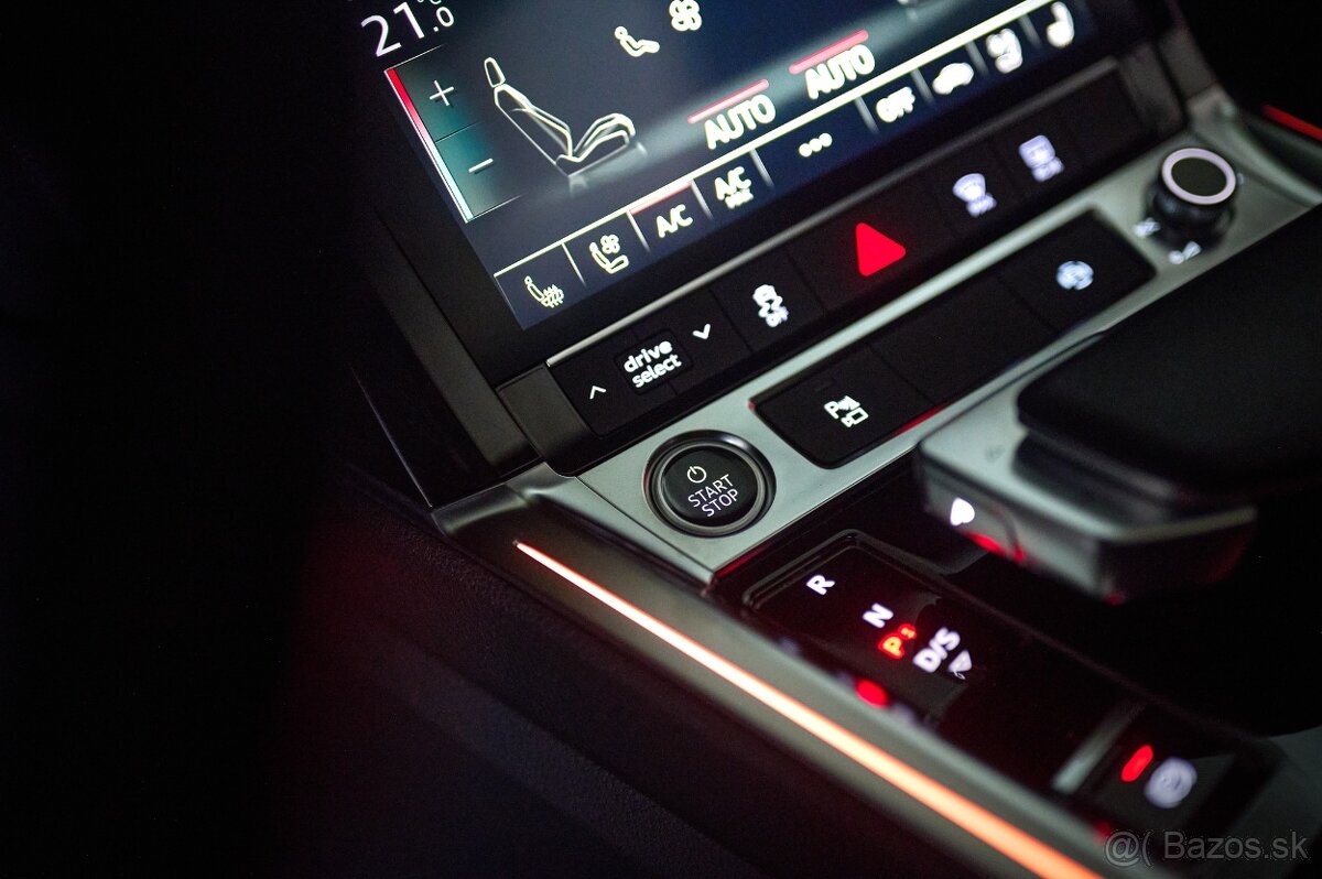 Audi e-tron 55 300kW S-line DigiLED Matrix NightV Pano Tažné - 16