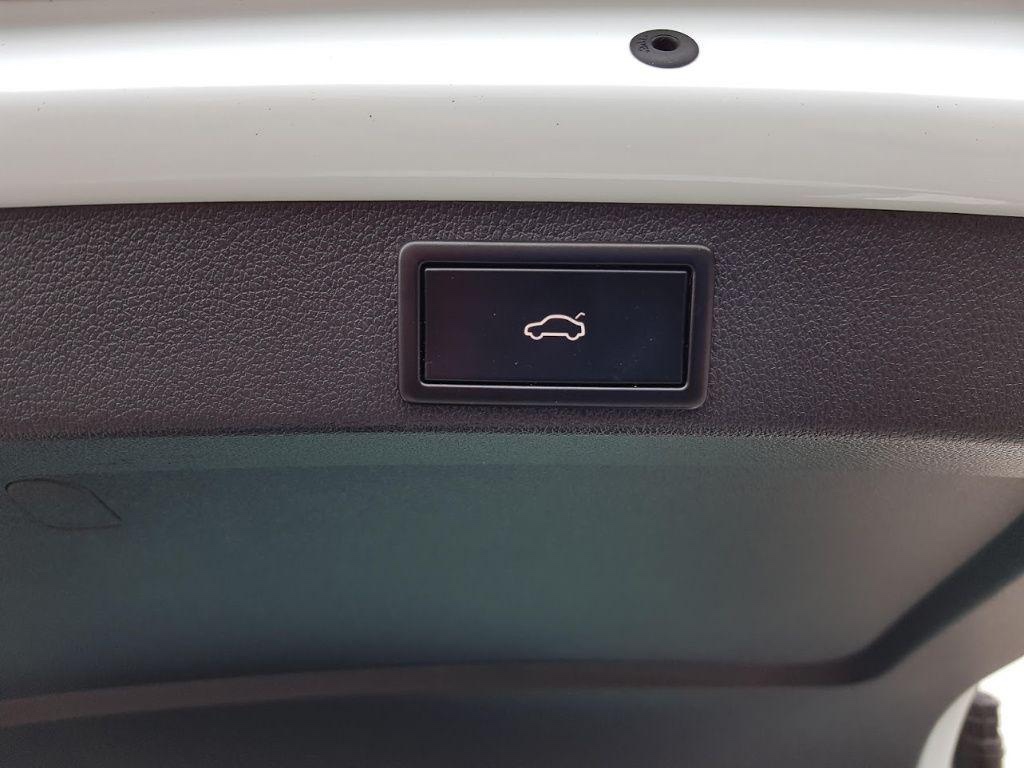 Škoda Octavia Scout - 16