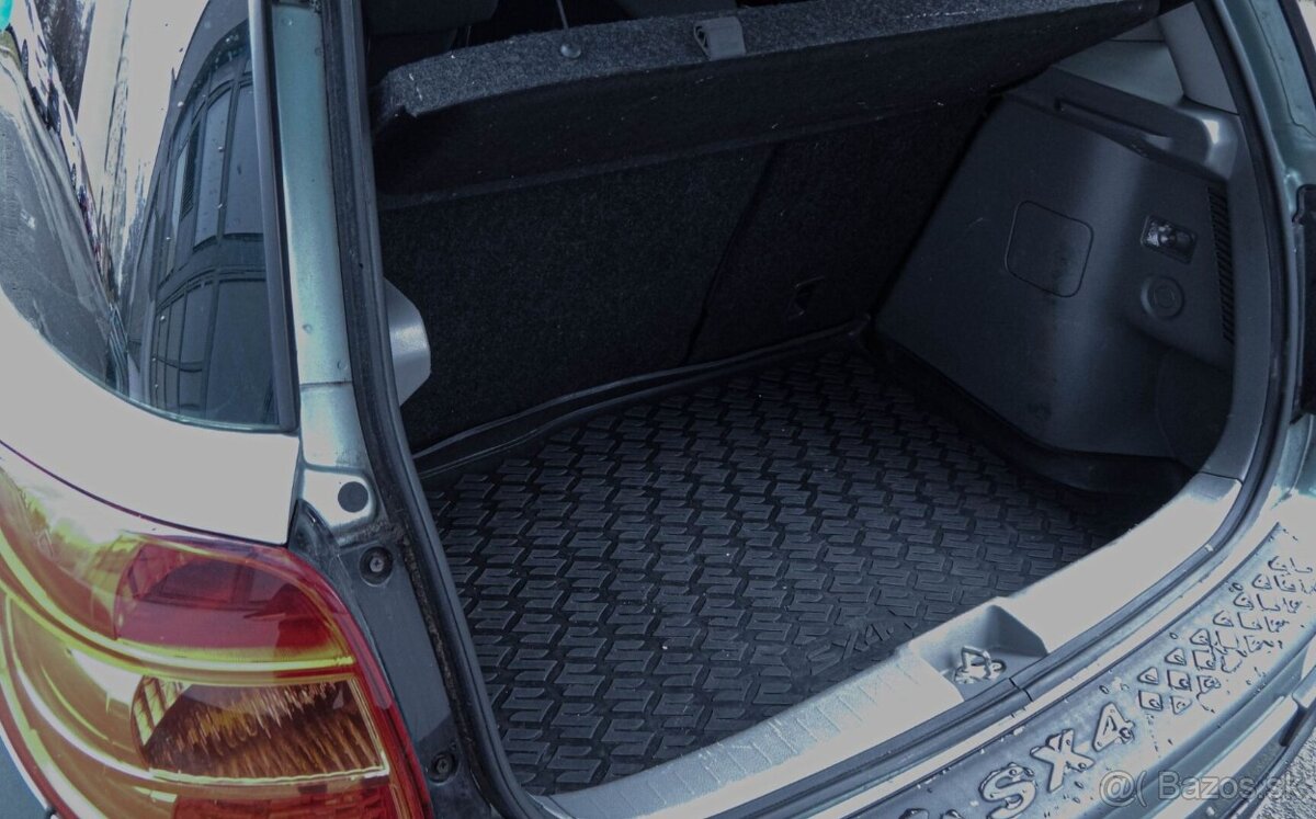 Suzuki SX4 1.5 GLX Urban Line - 16