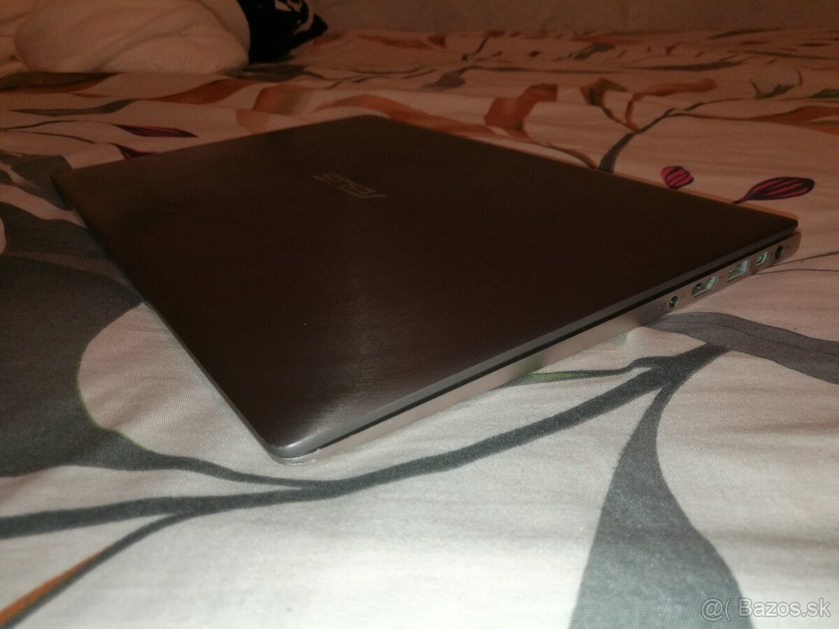 Asus ZenBook. Intel i7. 13,3 FHD dotyková. Nová baterka. - 16