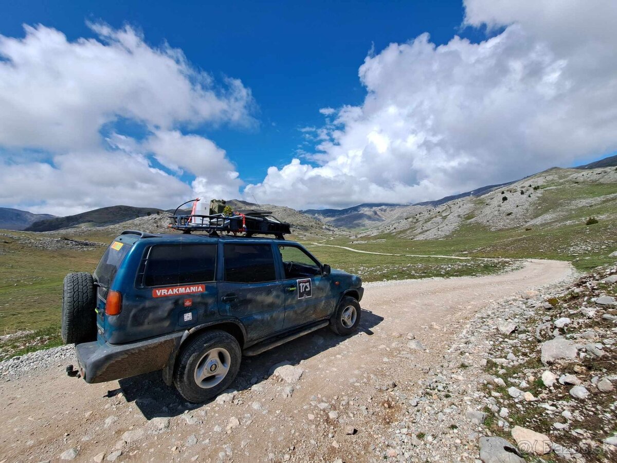 Nissan Terrano 2,7 TDI Camping BEZ KOROZIE ŚPANIELSKO - 16