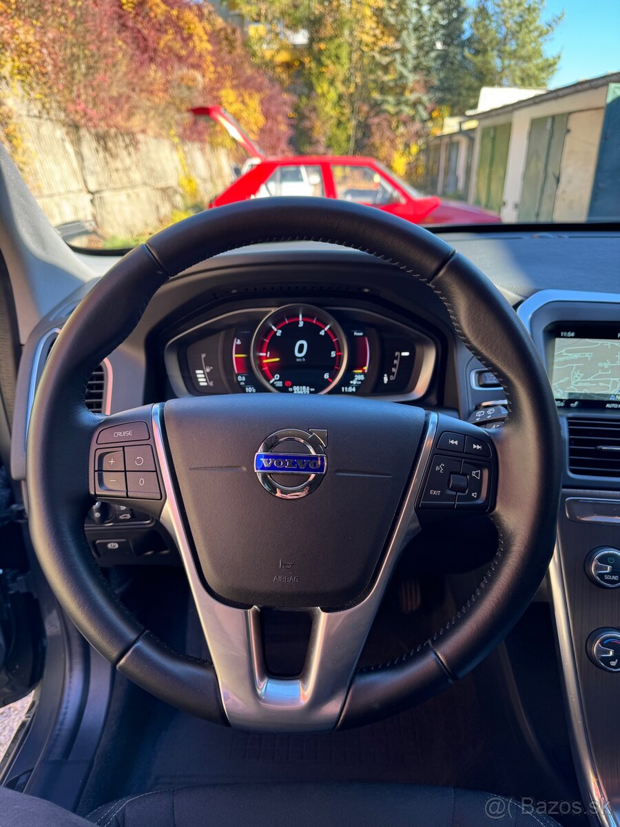 Predám Volvo XC60 AWD - 16