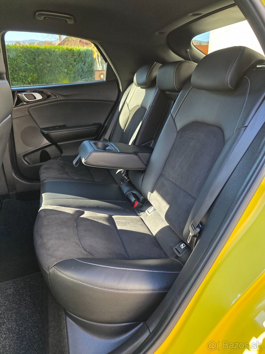 Kia XCeed 1.5 T-GDi GT-Line A/T - 16