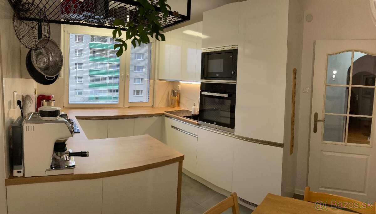 3-izbový byt s veľkorysou výmerou - 16