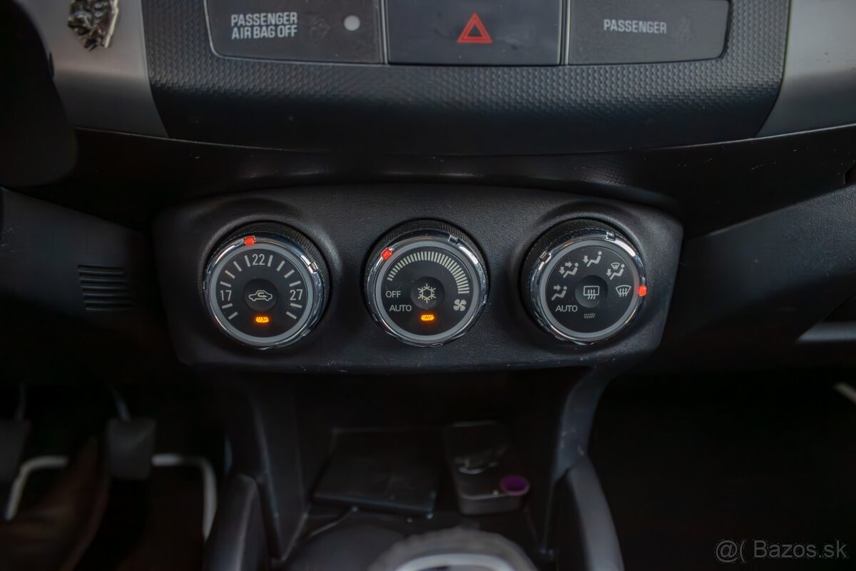 Mitsubishi Outlander 2.2 DI-D 4x4 - 16