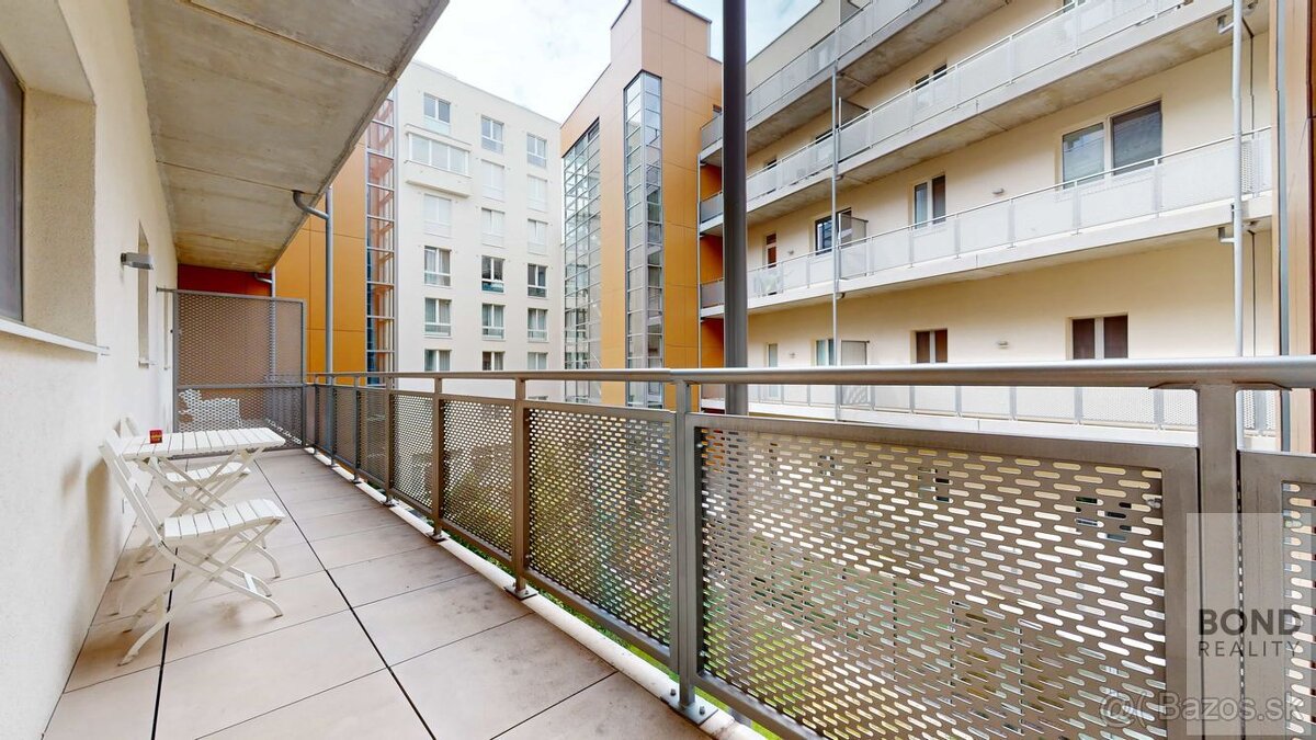 Nadštandardná novostavba 2 izbového bytu v projekte Bezručov - 16