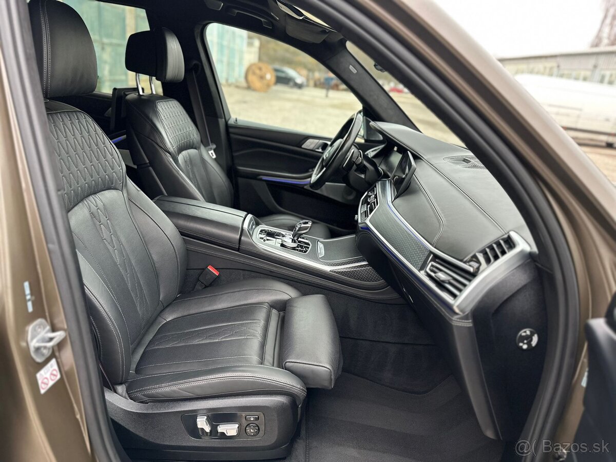 BMW X7 M50i - 16