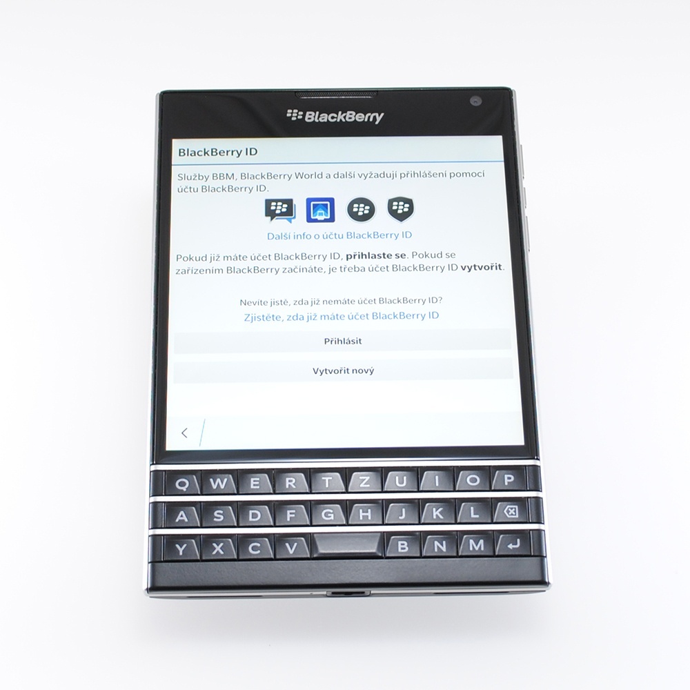 BlackBerry Passport - 16