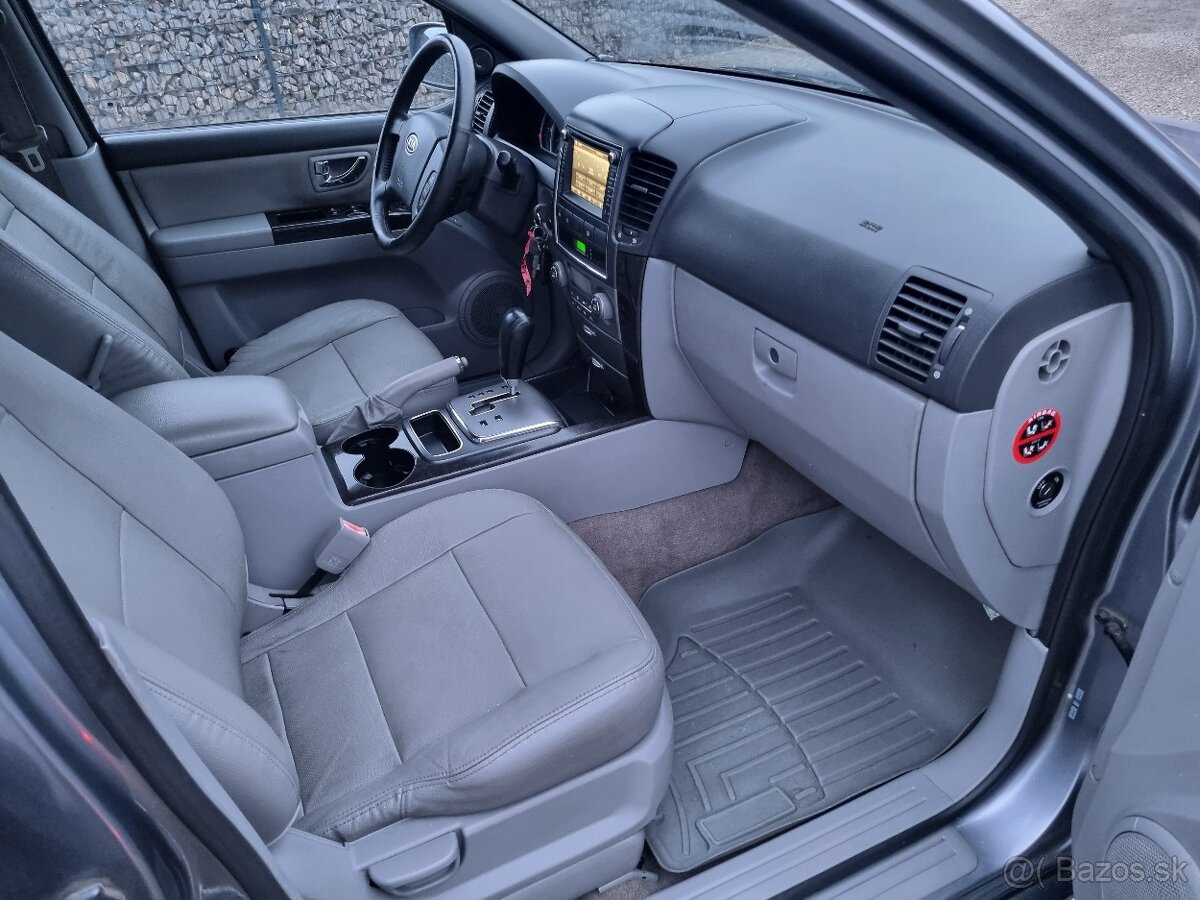 KIA SORENTO 2,4CRDi 4x4 FACELIFT - 16