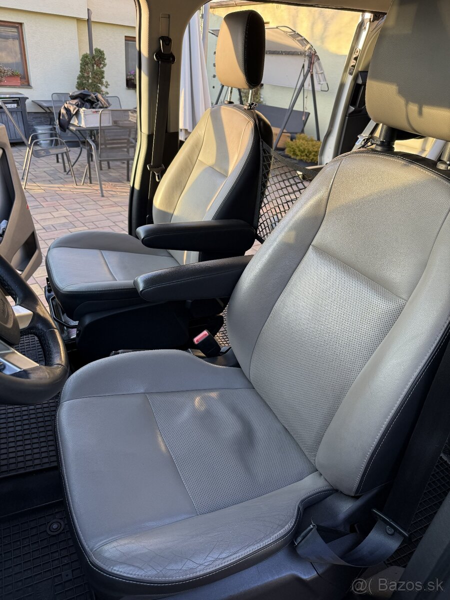 TOURNEO CUSTOM 2,2 114kw,po GO,TitaniumX, 8 míst,nez.top,DPH - 16