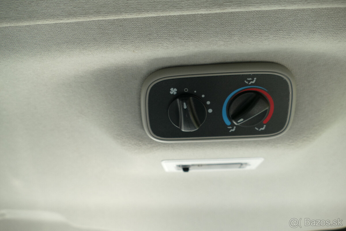 Predám Ford Tranzit Tourneo 2.2 Tdci- 8 miestné-128t km - 16