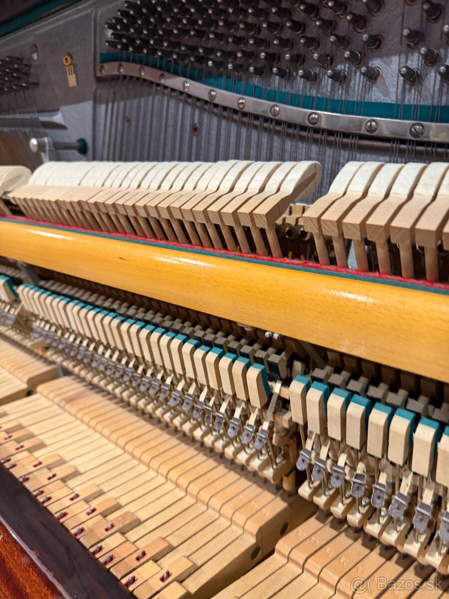 Predám klavír IRMBACH – výborný stav - 16