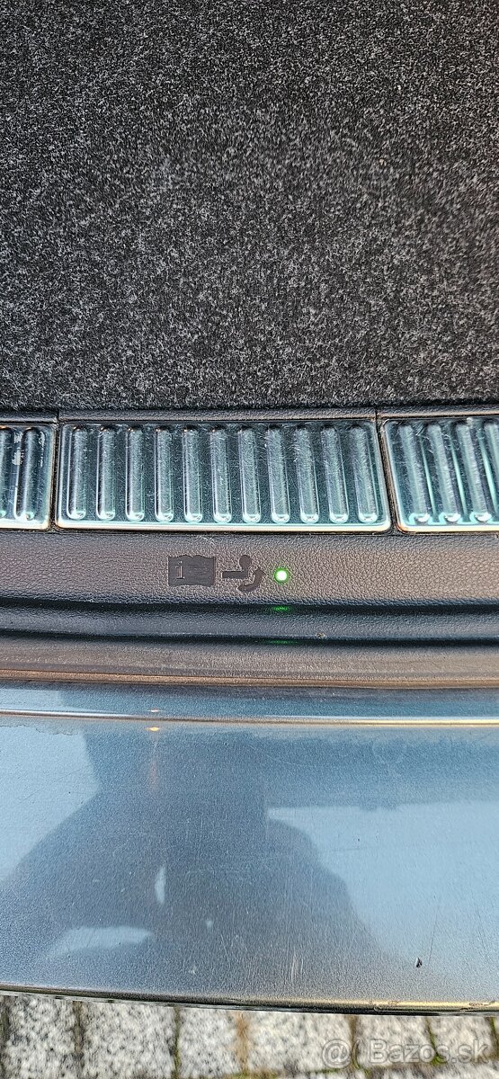 SUPERB 2.0TDI DSG SPORTLINE/// T O P /// 1.majitel - 16