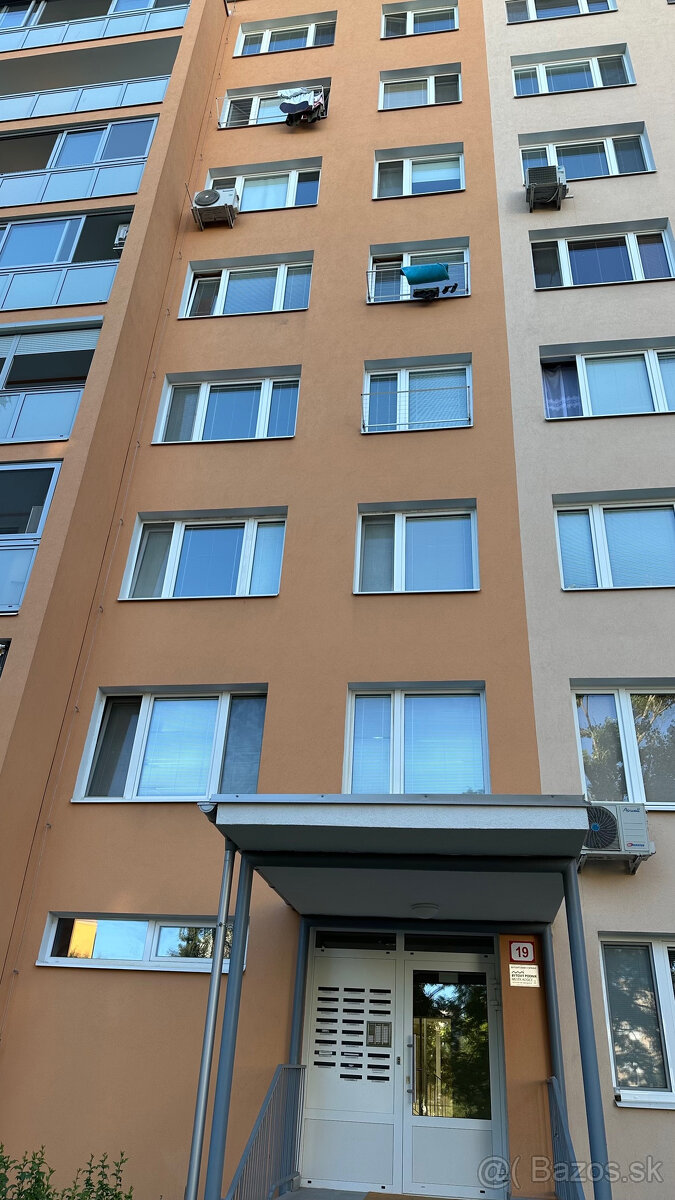 Na predaj 1-izb. byt, pôvodný stav. Terasa, Humenska 19, KE - 16