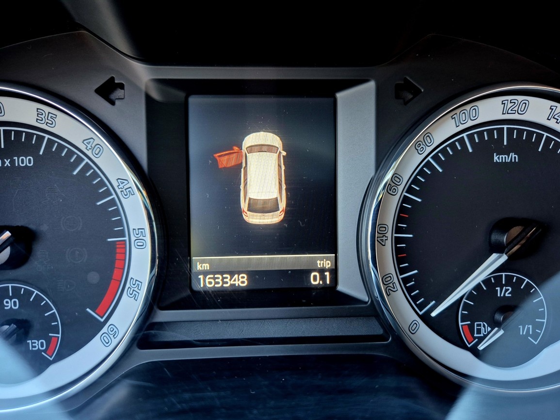 Škoda Octavia Combi III FL 2,0 TDi 110 kW DSG DRIVE - 16