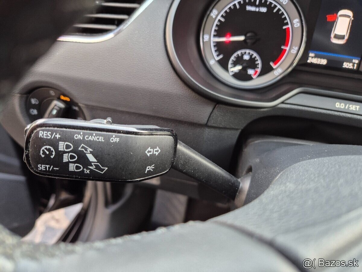 Škoda Octavia 3 Combi 1.0 TSI Style - 16