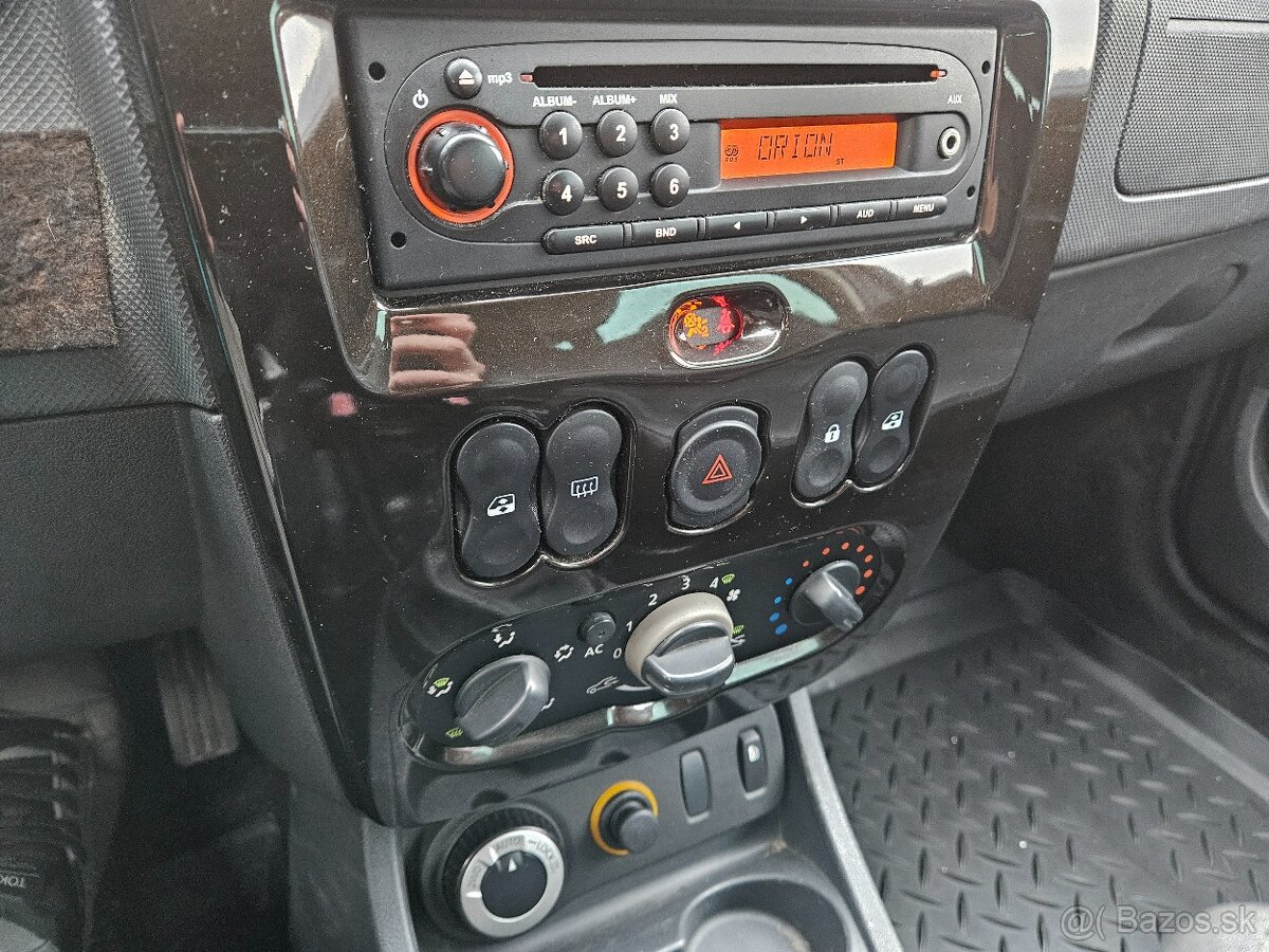 Dacia Duster 4x4 1,6i - rok výroby 2011 - 120.150 km - 16