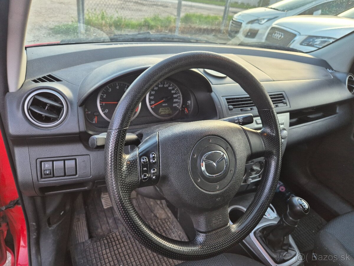 Mazda 2 - 16