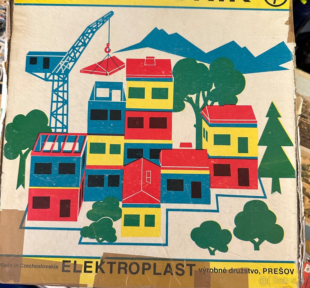 Retro staré hračky - autíčka, stolní hry, dětské pistolky - 16