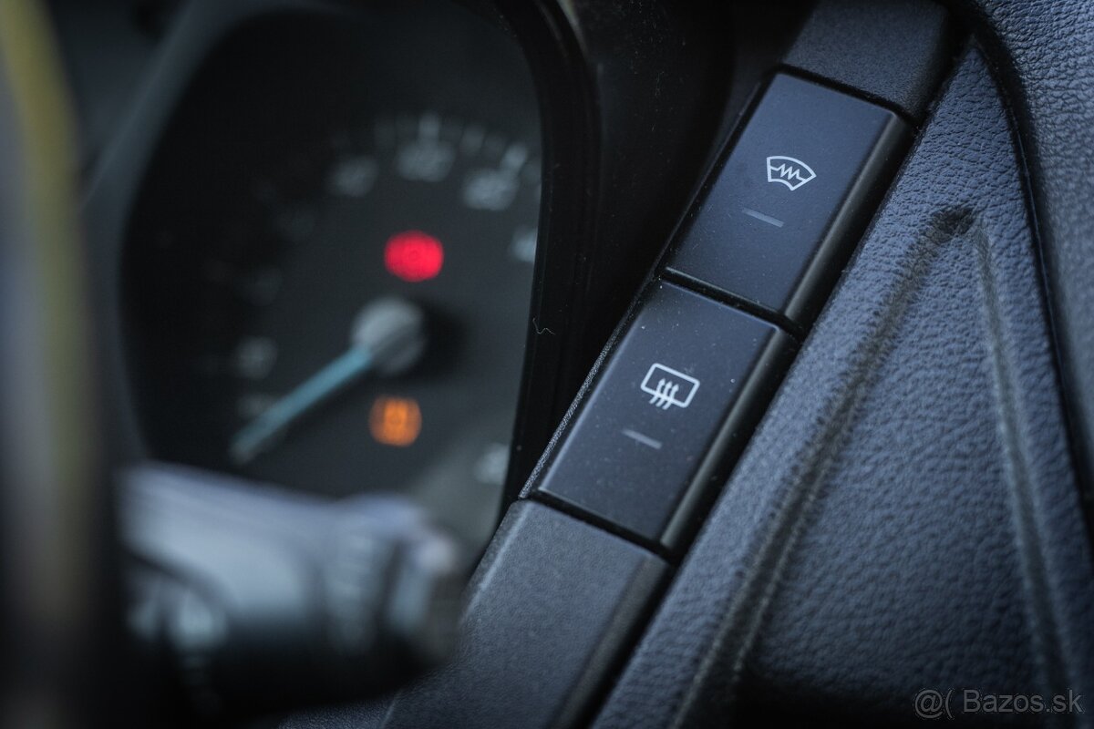 Ford Transit 2.2 92kW 9 miestne, možný odpočet DPH - 16