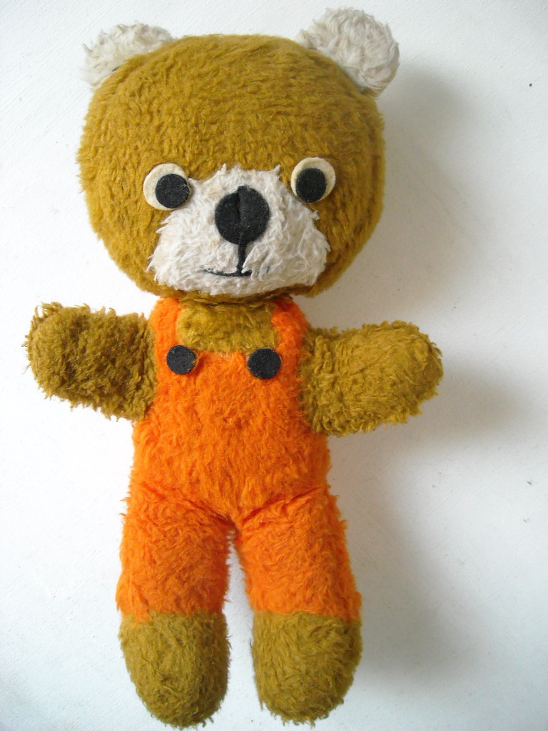 Stará hračka a bábika - 16