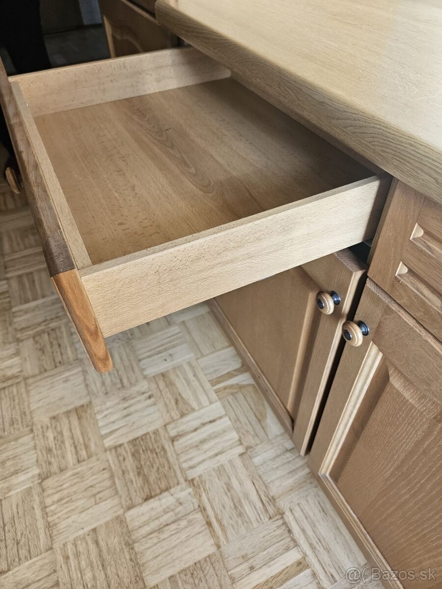 Masívna kuchynská linka z Nemecka so spotrebičmi - 16