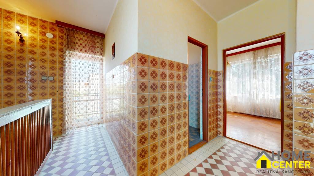 NOVÁ CENA NA PREDAJ 4 IZBOVÝ RODINNÝ DOM S GARÁŽOU A KRÁSNY - 16