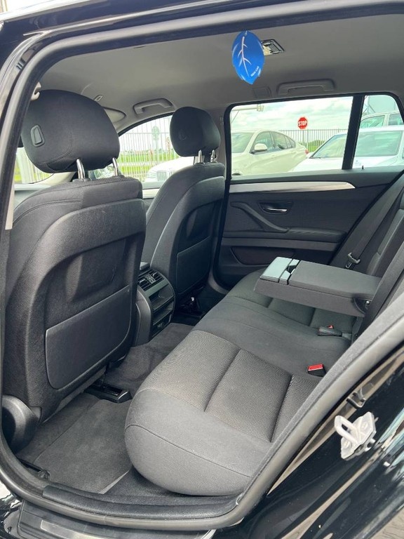 BMW Rad 5 Touring 520d 190k A/T - 16