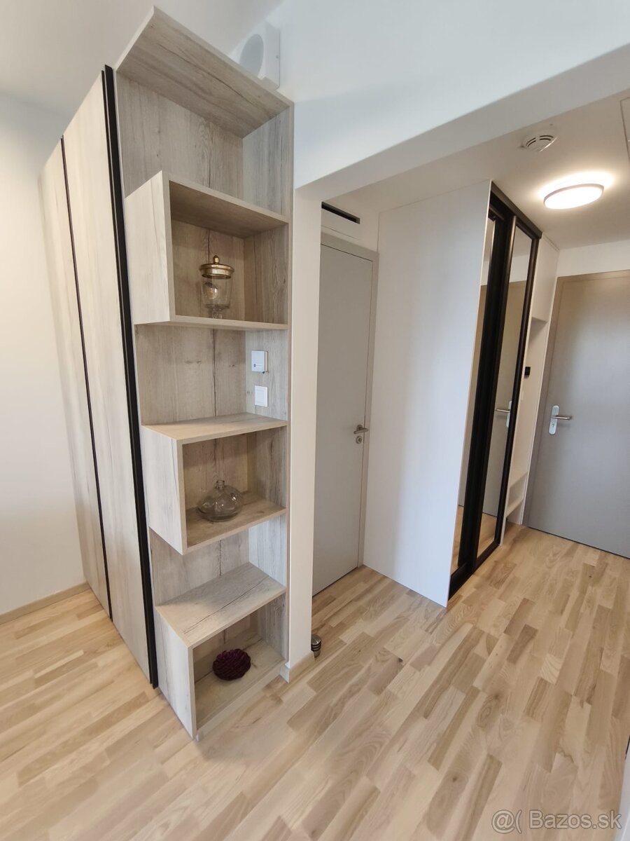 Ešte neobývaný 1,5 izb. byt v centre Metropolis Downtown - 16