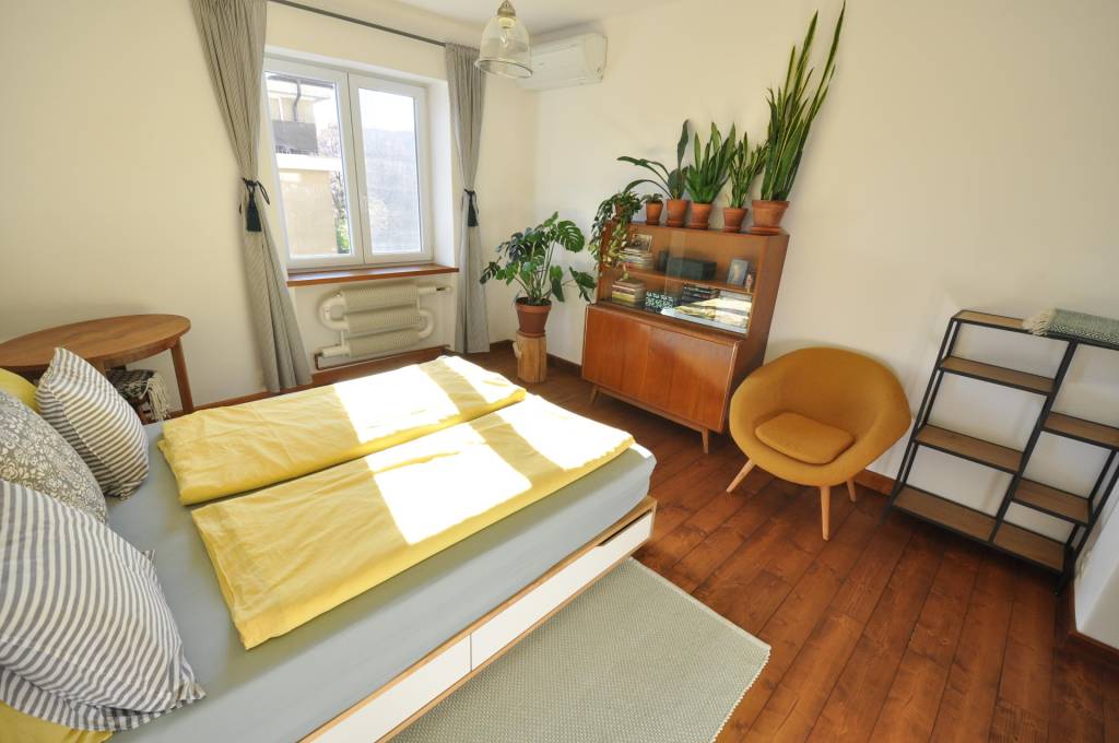 Jedinečný a priestranný 3-izbový byt s tehlovou atmosférou 9 - 16